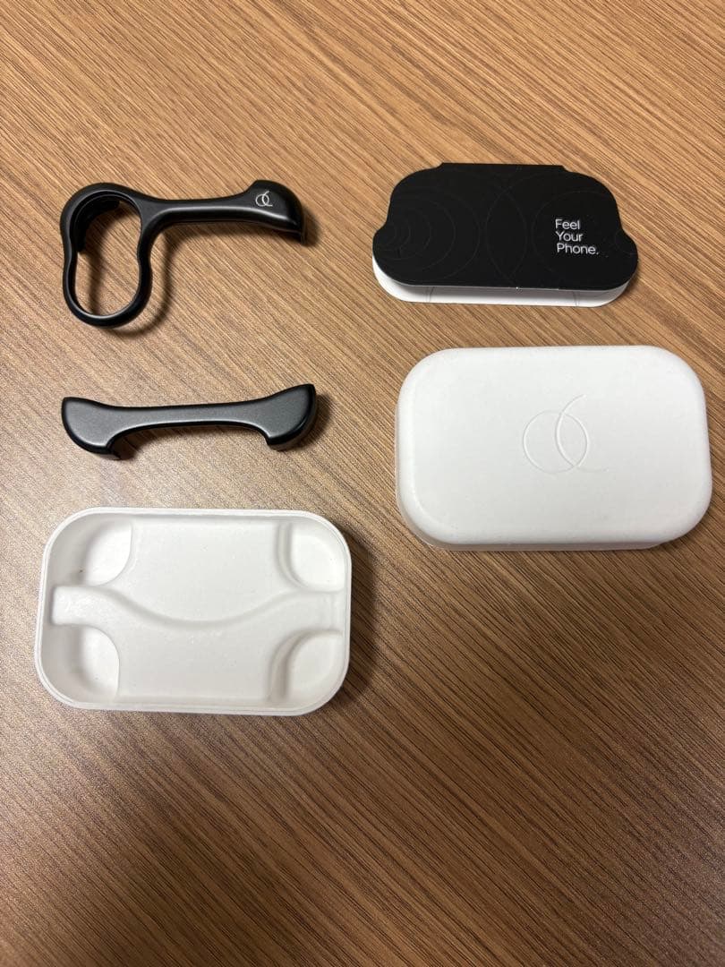 Arc Pulse iPhone 16 アルミ・マットブラック