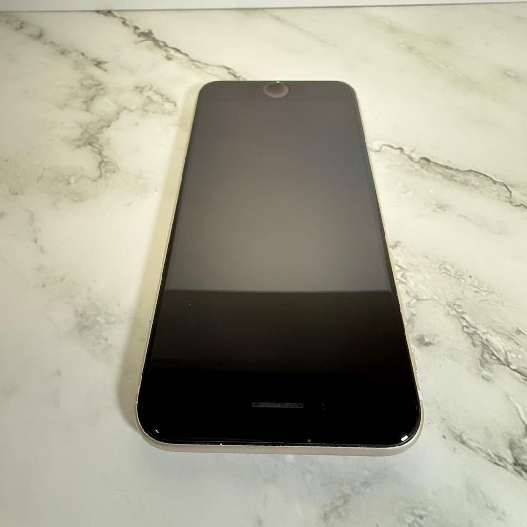 ★美品　iPhone SE 3 128GB SIMフリー バッテリー100%