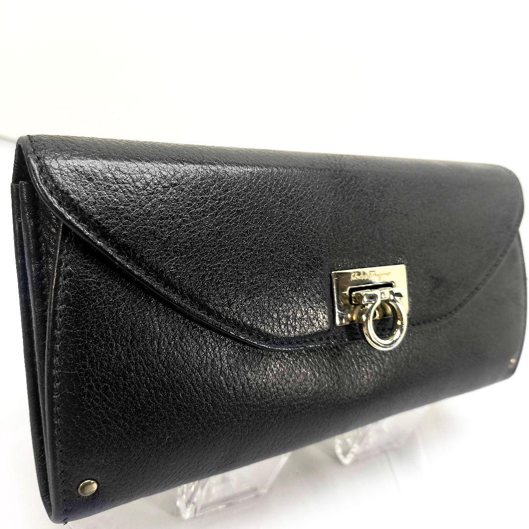 極美品 フェラガモ ガンチーニ 長財布 ブラック シルバー金具 フラップ