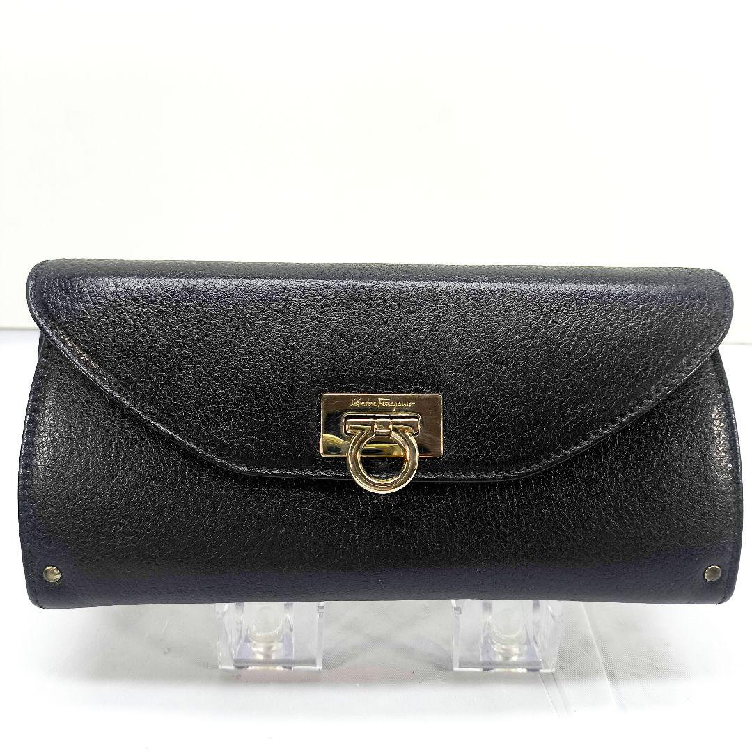 極美品 フェラガモ ガンチーニ 長財布 ブラック シルバー金具 フラップ