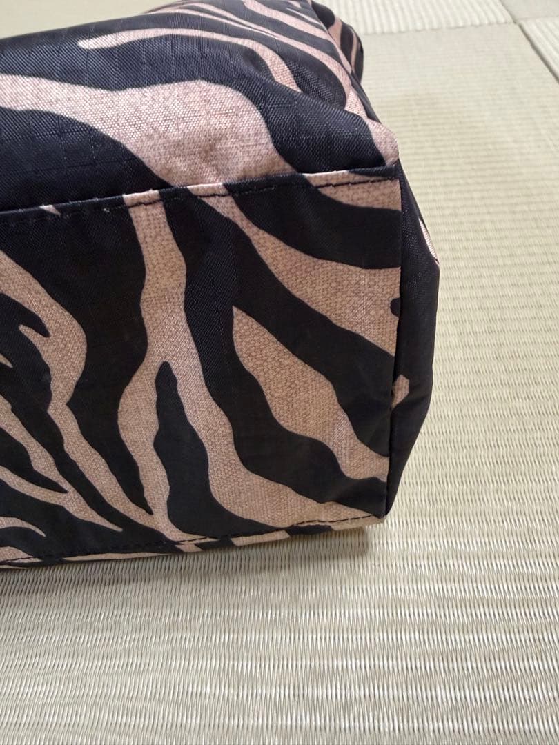 LeSportsac トートバッグ ラフィアゼブラ/ブラック