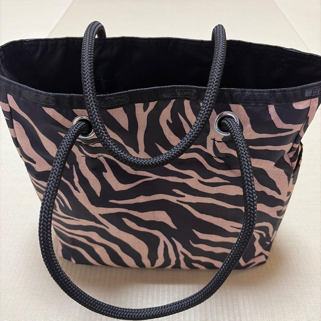 LeSportsac トートバッグ ラフィアゼブラ/ブラック