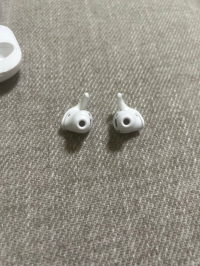 Beats ワイヤレスイヤホン ホワイト