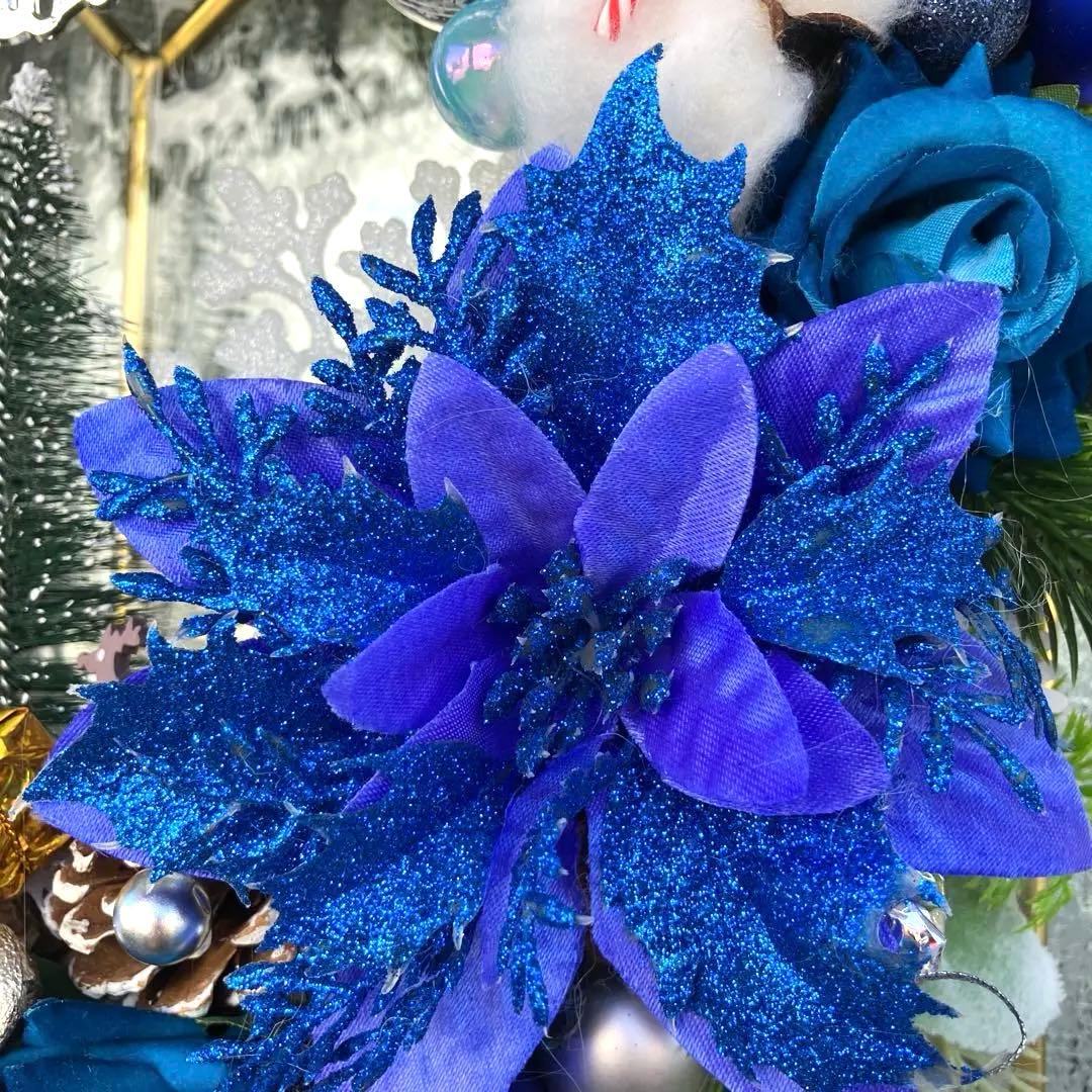 キリンです。ロイヤルブルーポインセチアとローズのクリスマスリース他2点