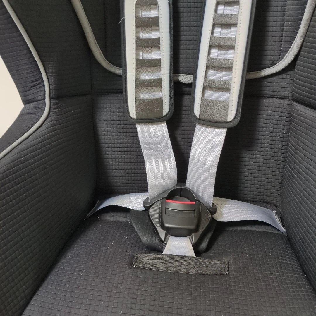 メルセデスベンツチャイルドシート