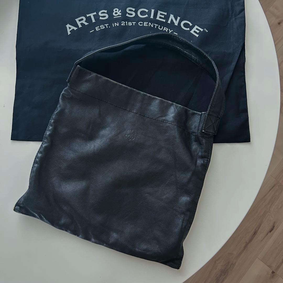 ARTS & SCIENCE トートバッグ ブラックSサイズ