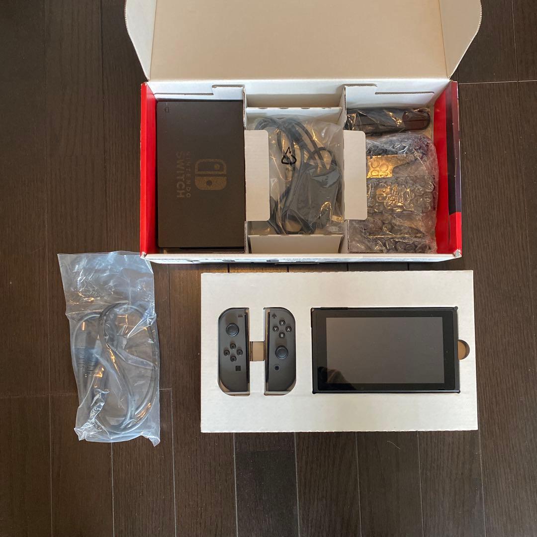 Nintendo Switch（グレー）