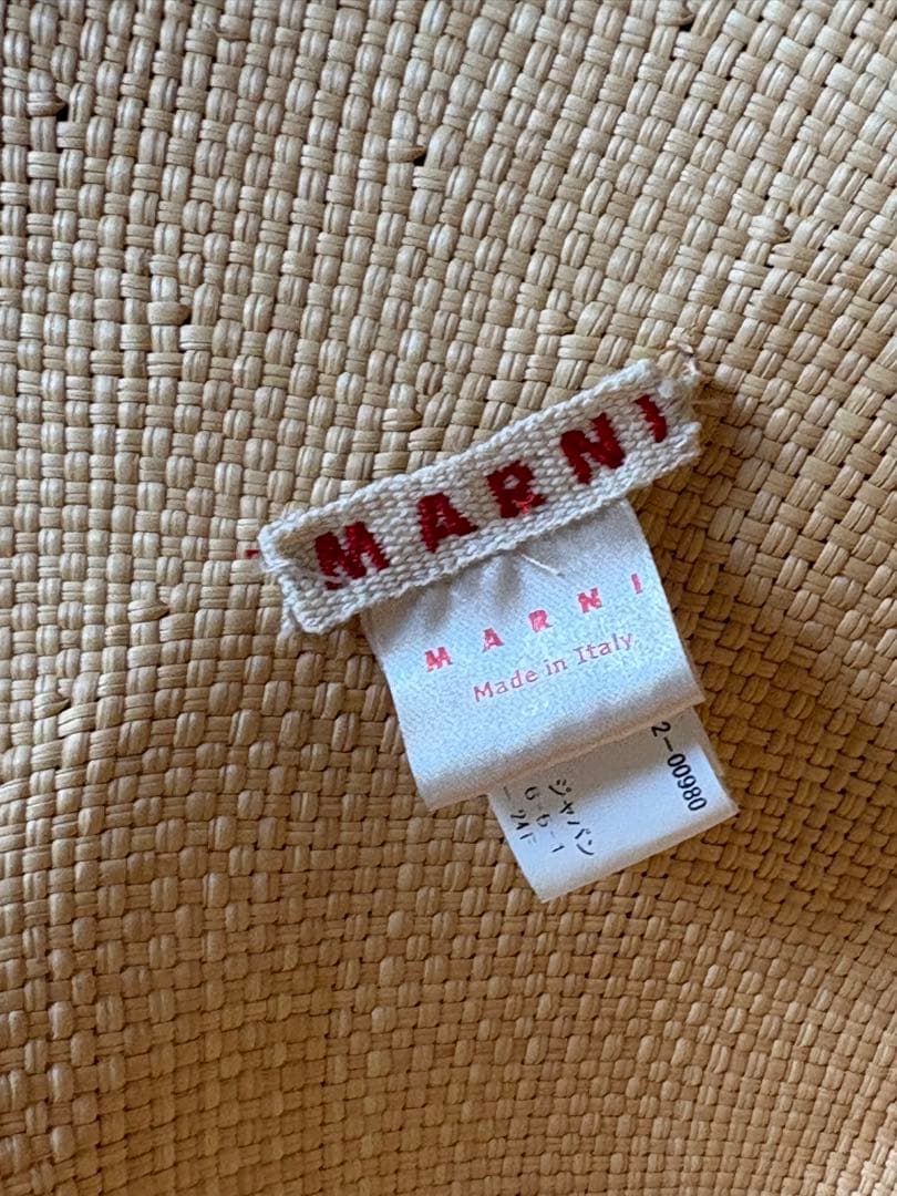 マルニ　ベージュ ラフィア　帽子