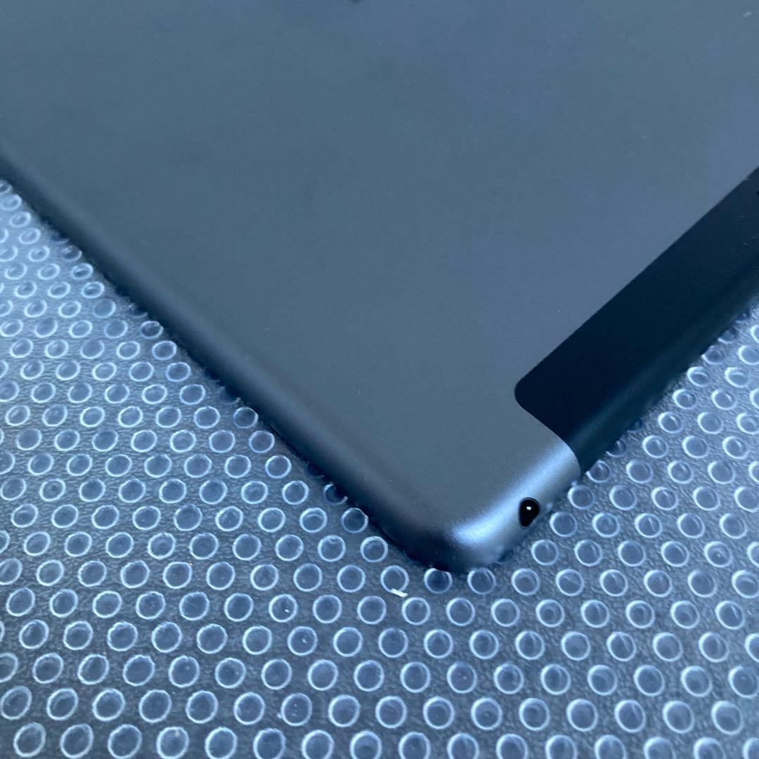 3870 美品☆電池ほぼ新品☆iPad8 第8世代 32GB SIMフリー☆