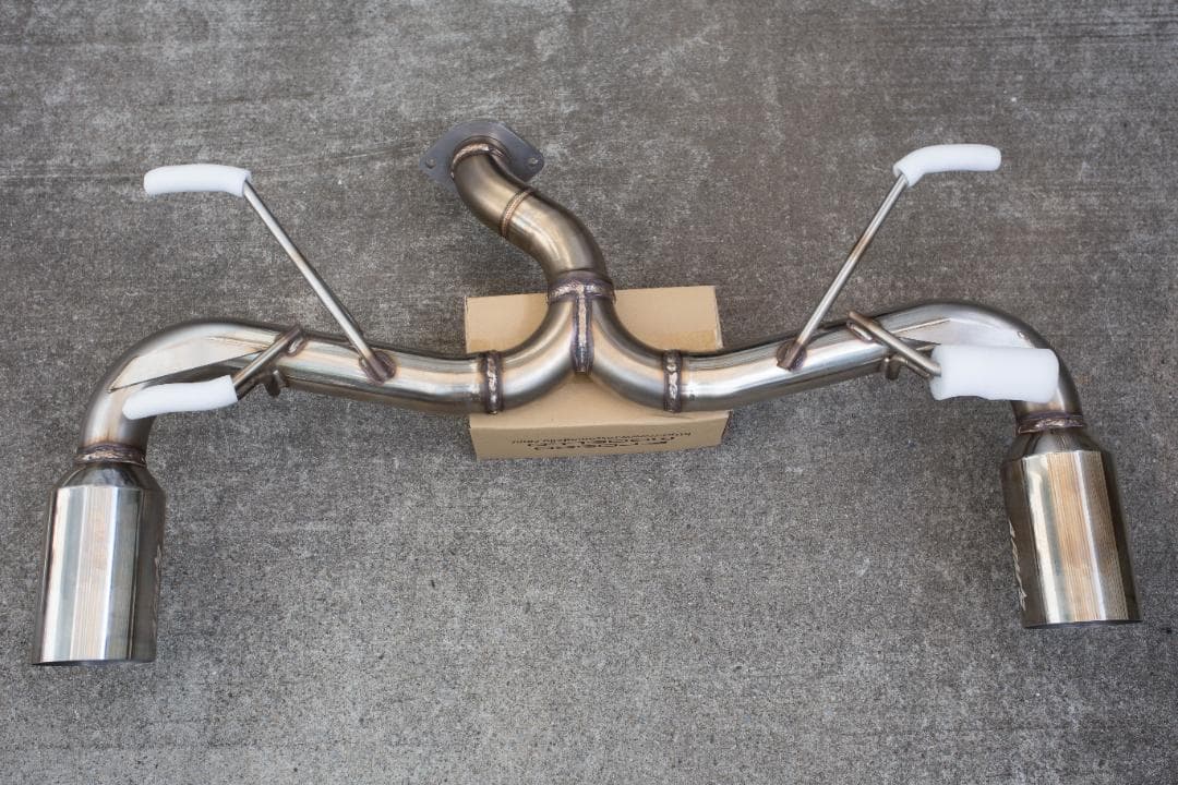 【送料込・工具付属】ロッソモデロ ARMS GT-304RGR GR86、BRZ