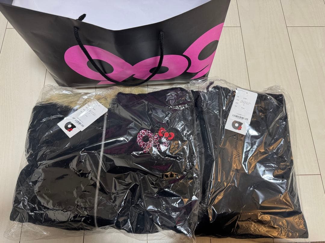 9090 girl × HELLO KITTY 90 Logo セットアップ M