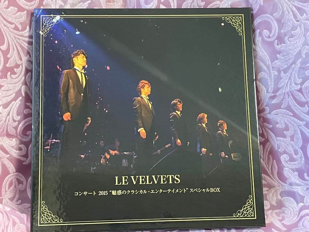 LE VELVETS サイン入りスペシャルBOX