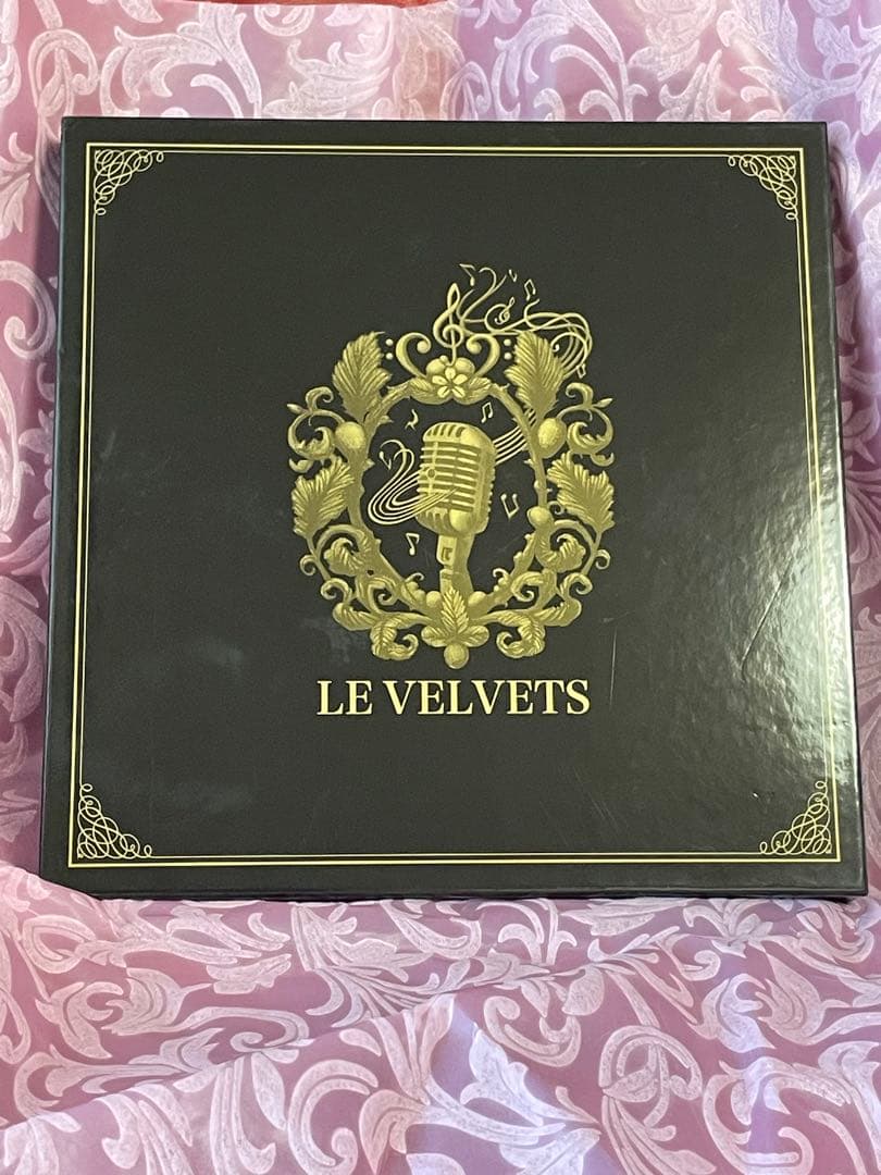 LE VELVETS サイン入りスペシャルBOX
