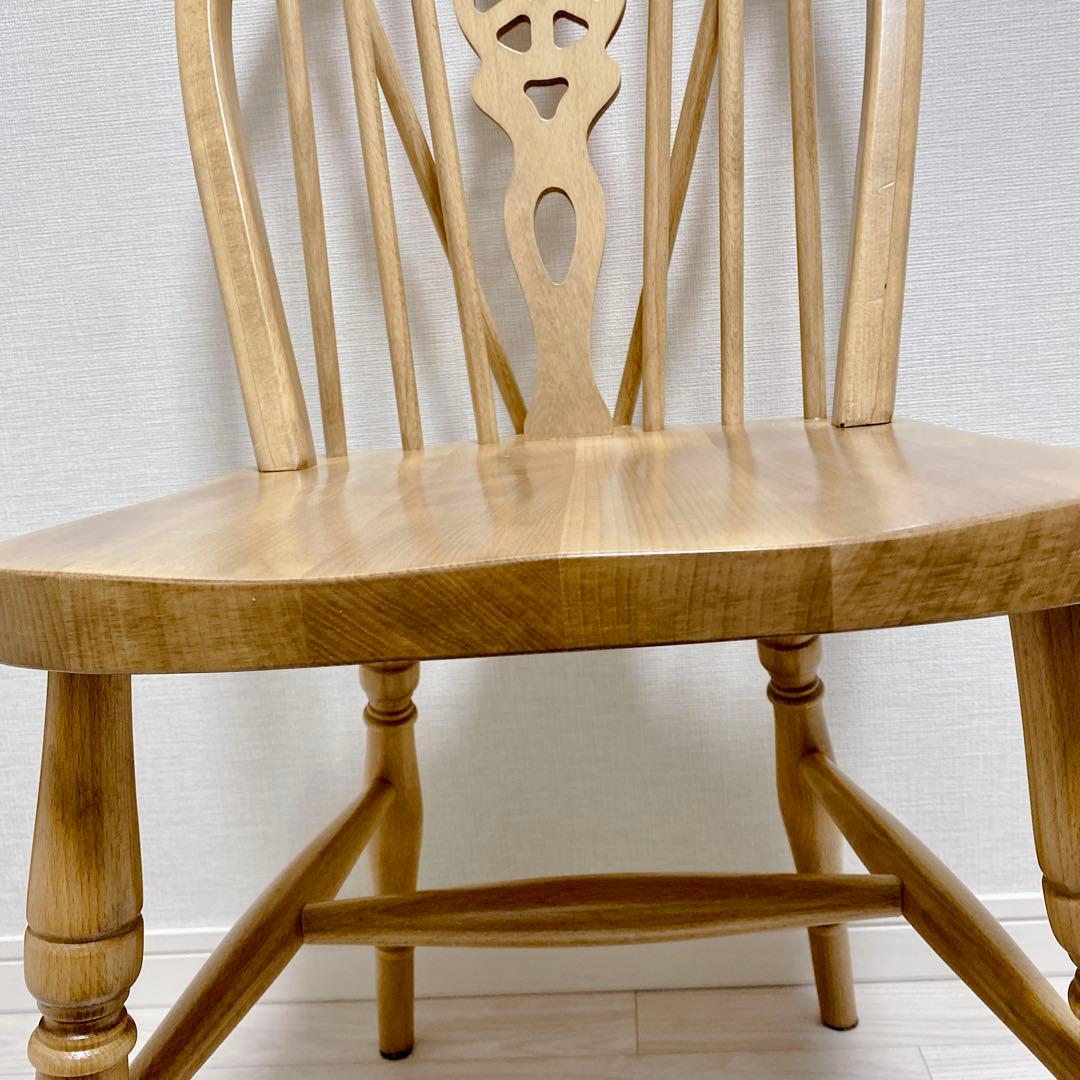 職人仕上げ ウィンザーチェア 座ぐり加工 透かし彫りスプラット ろくろ脚 天然木