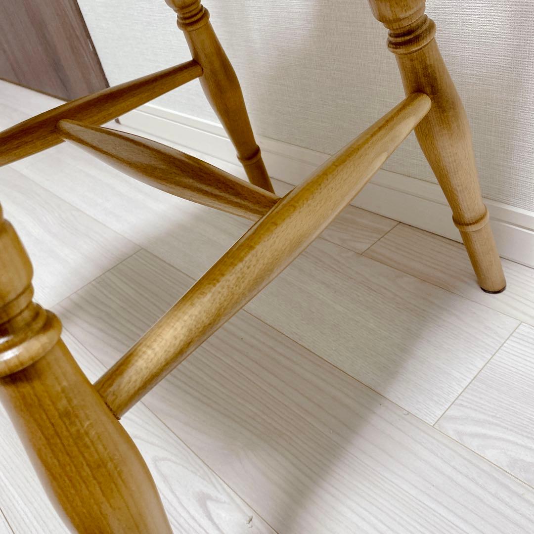 職人仕上げ ウィンザーチェア 座ぐり加工 透かし彫りスプラット ろくろ脚 天然木