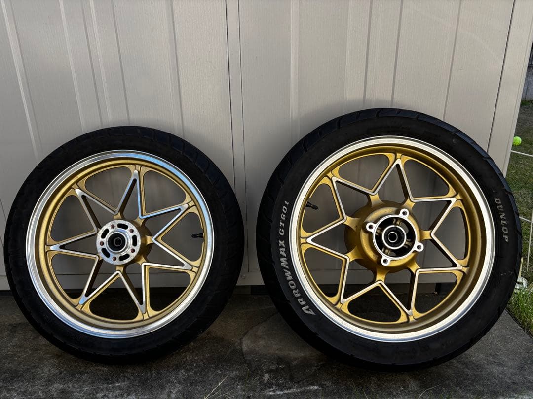 ゼファー400 キャストホイールタイヤ付き