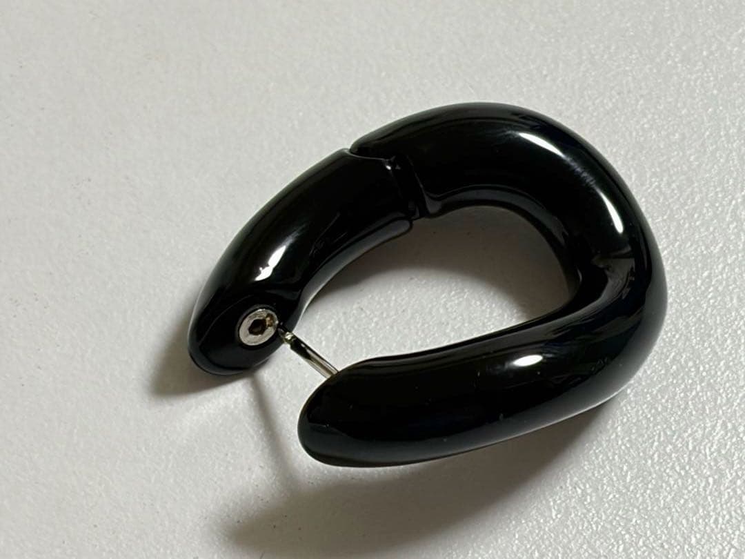 K*i様 BALENCIAGA ブラック 片耳用ピアス