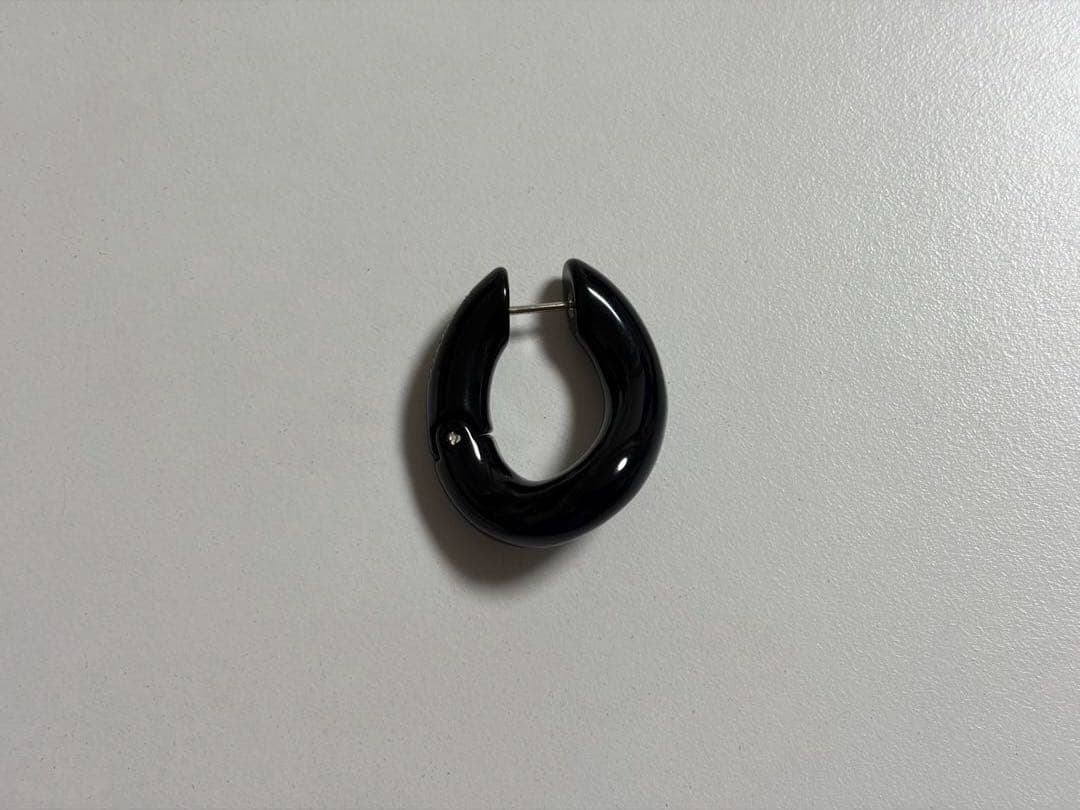 K*i様 BALENCIAGA ブラック 片耳用ピアス