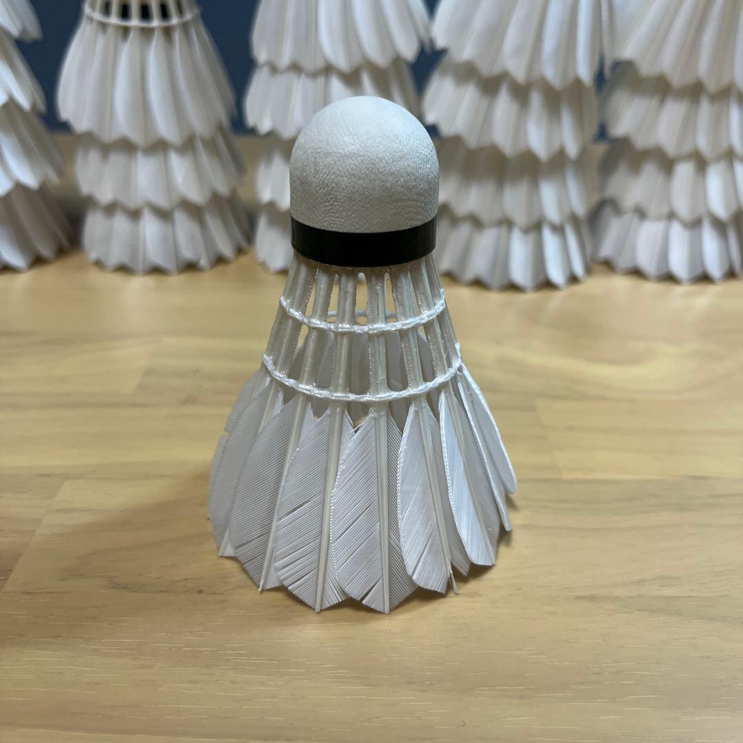 YONEX シャトル NEWOFFICIAL 未使用 4番