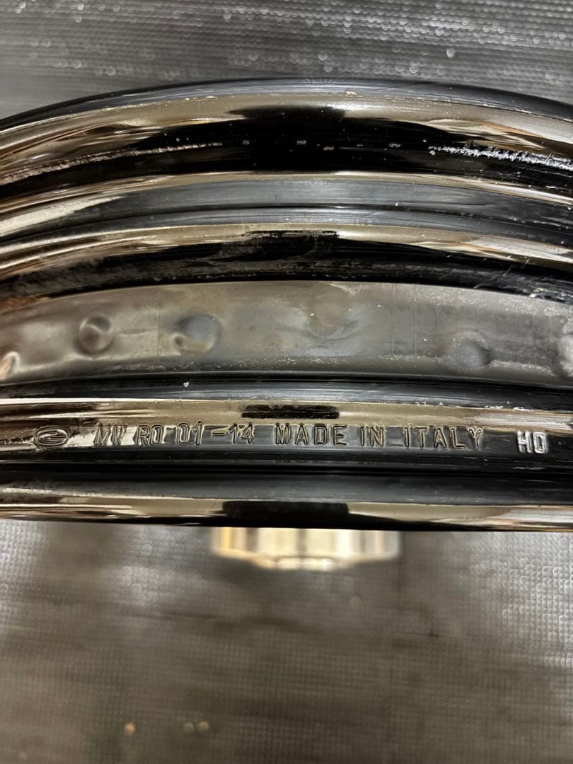 ハーレー スポーツスター 16✖︎3.00 フロントホイール 04年以降