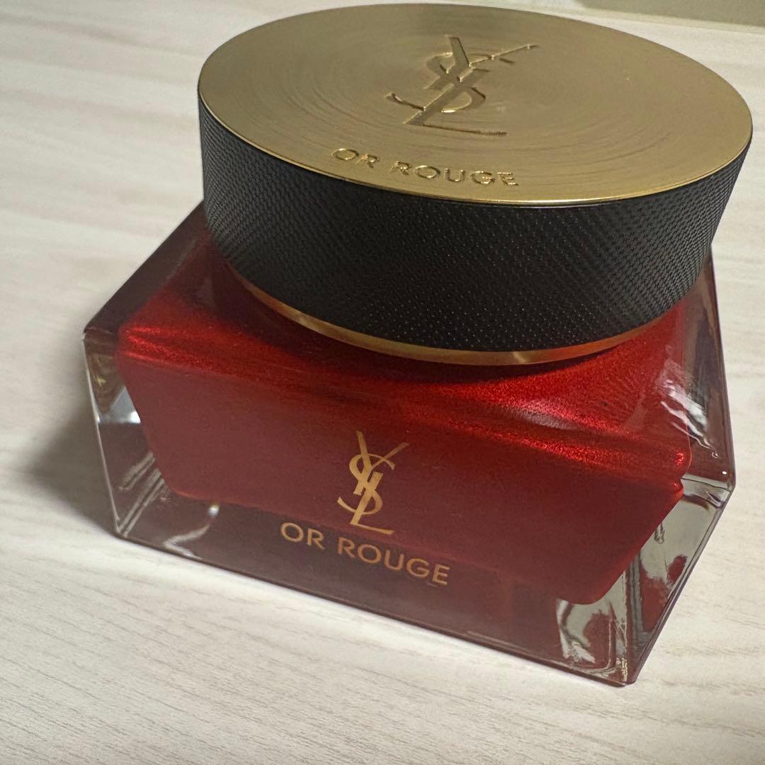 Yves Saint Laurent　オールージュ　クレームリッシュ