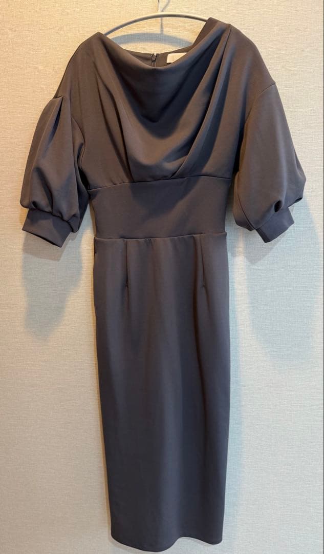 今季新作[セルフォード] ドレープタイトカットワンピースCELFORDレディース