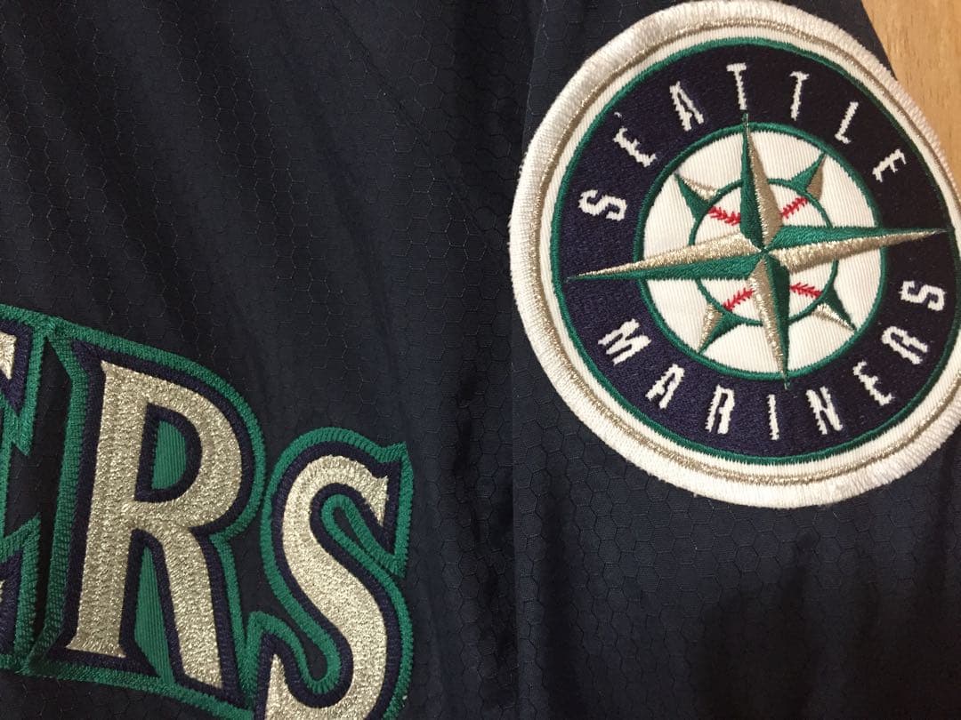 MLB シアトル・マリナーズ　ナイロンスタジャンM フリースなし