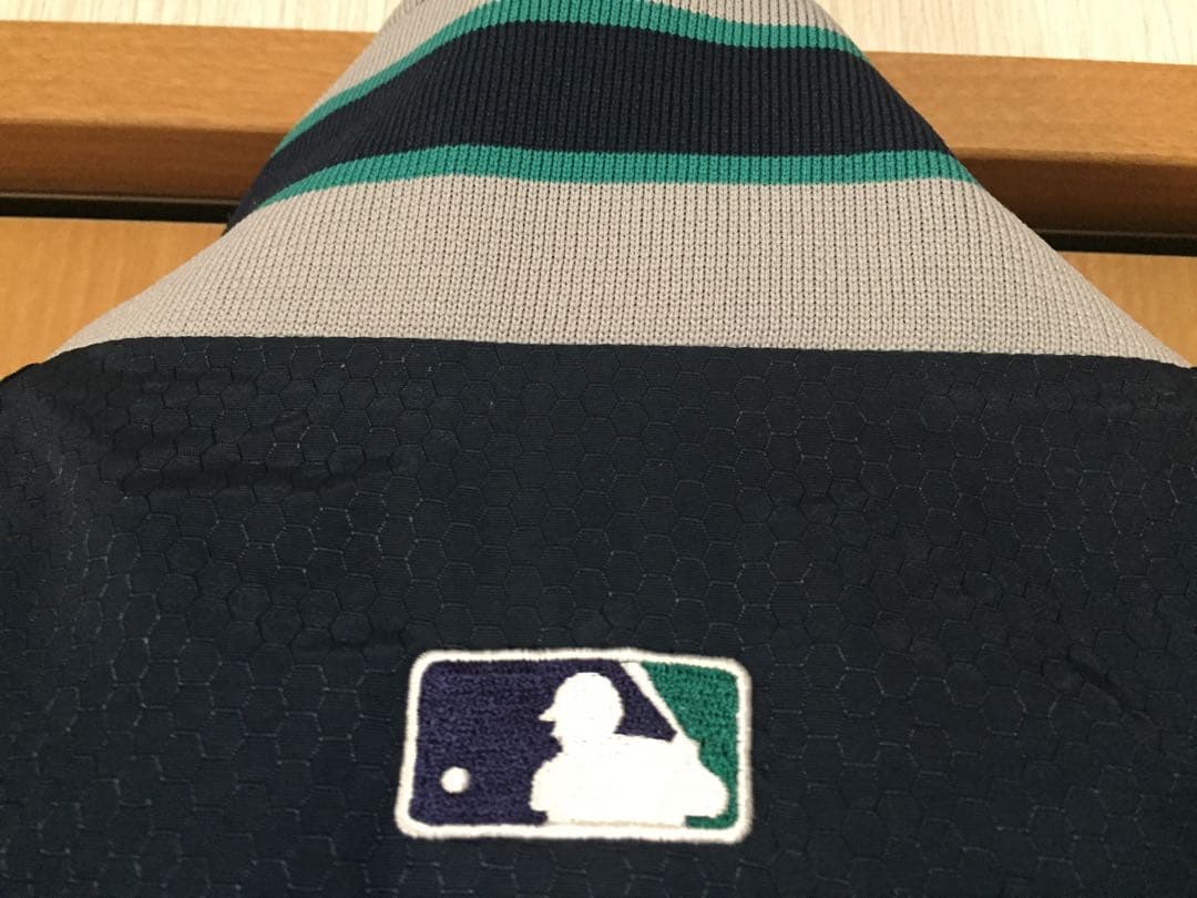 MLB シアトル・マリナーズ　ナイロンスタジャンM フリースなし