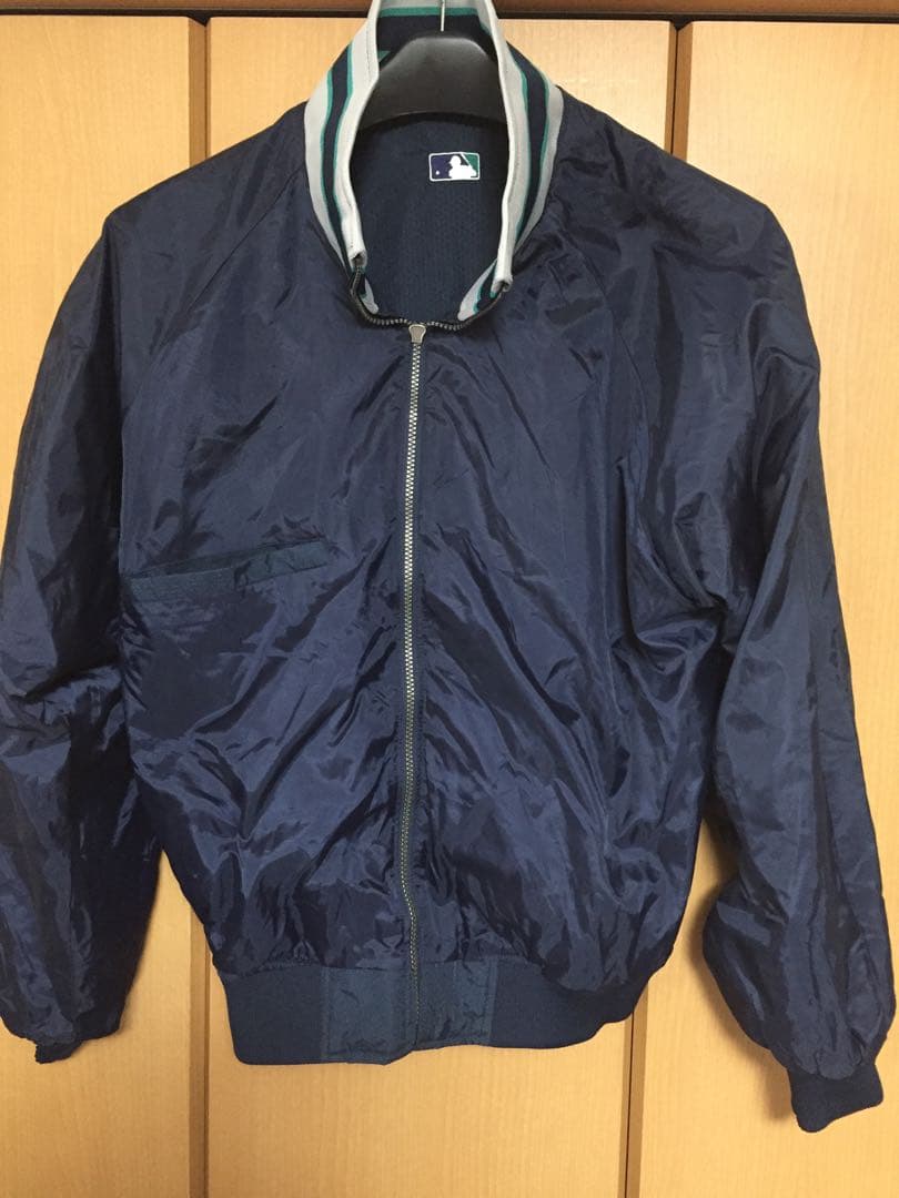 MLB シアトル・マリナーズ　ナイロンスタジャンM フリースなし