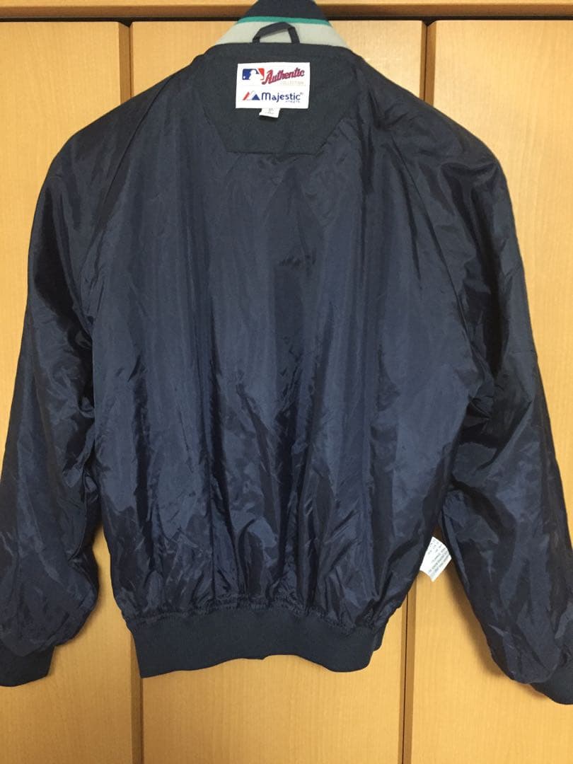 MLB シアトル・マリナーズ　ナイロンスタジャンM フリースなし