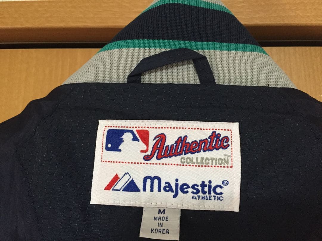 MLB シアトル・マリナーズ　ナイロンスタジャンM フリースなし