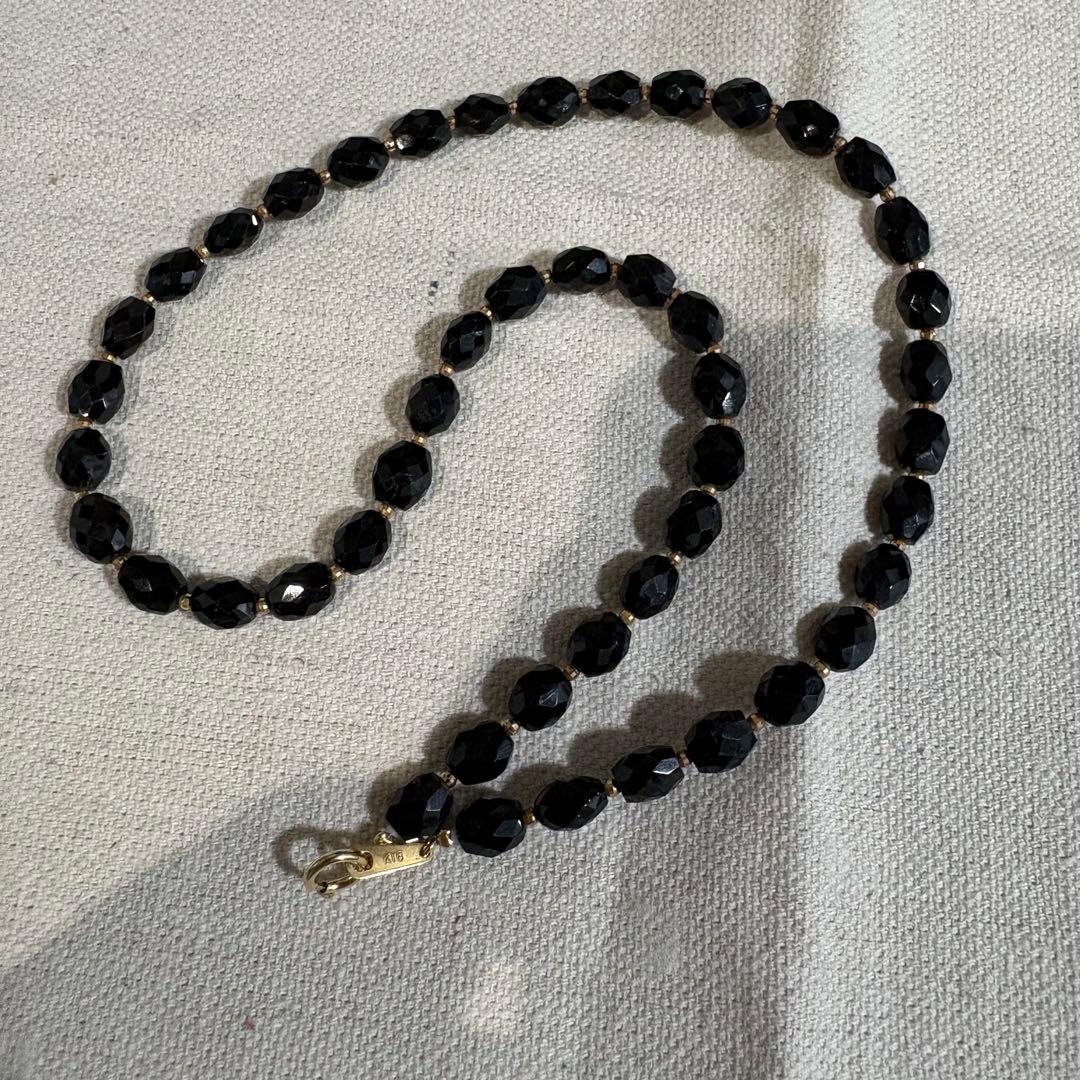 う*\"様 K18刻印　ブラックストーンネックレス