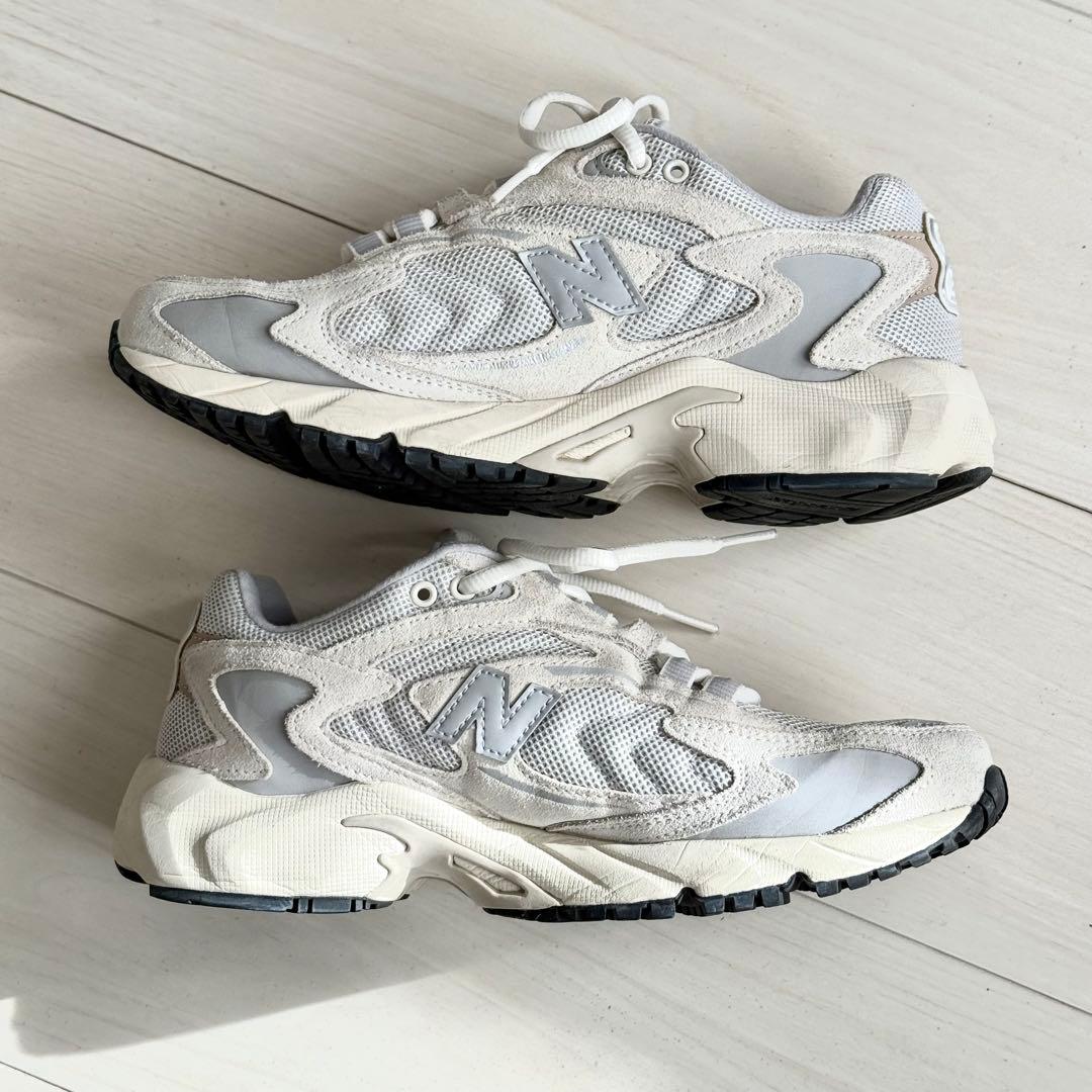 New Balance 725 ホワイト/グレー スニーカー 24cm