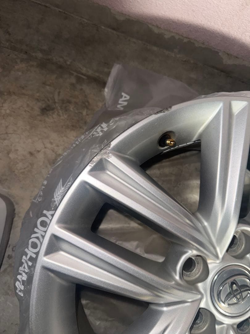 17インチ シルバー 多スポークホイール　クラウン210系　クラウン