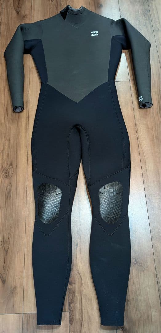 BILLABONG　セミドライ　バックジップ　5㎜3㎜　新品未使用