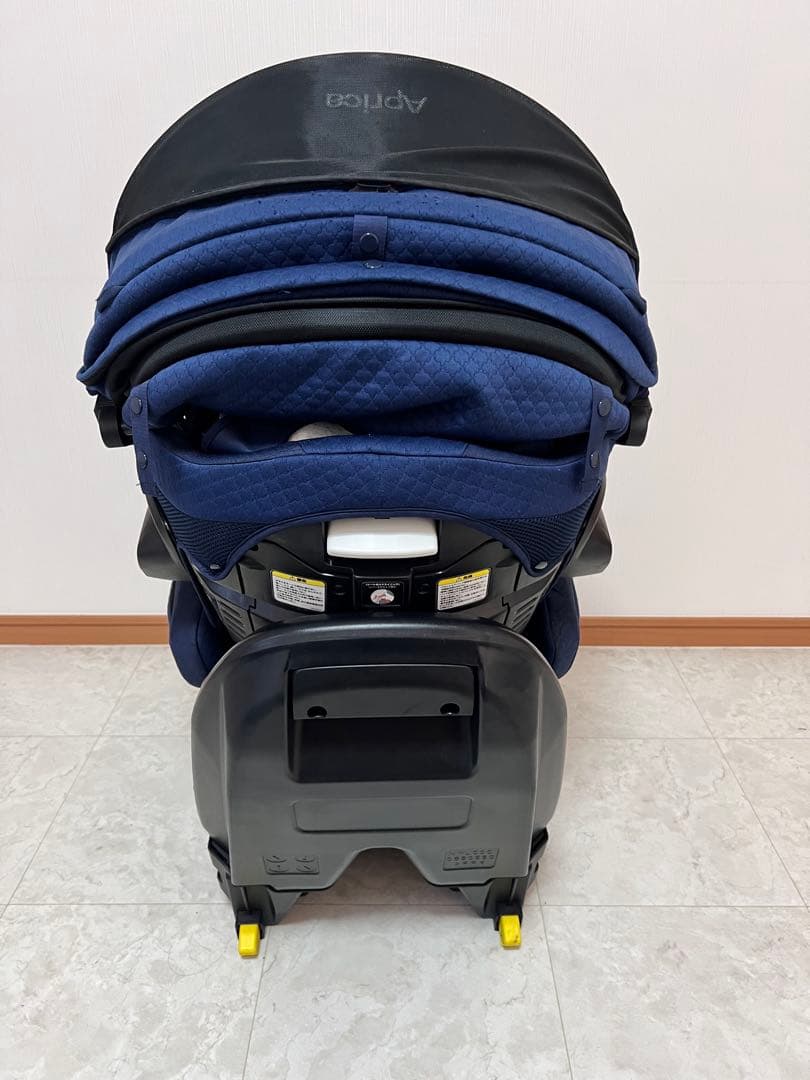 アップリカ フラディアグロウisofix 360° セーフティネイビー