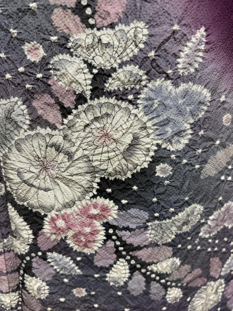 A35美品作家物落款 【華麗に花咲く辻ヶ花】訪問着　絞り　半衿付き正絹暈し茄子紫