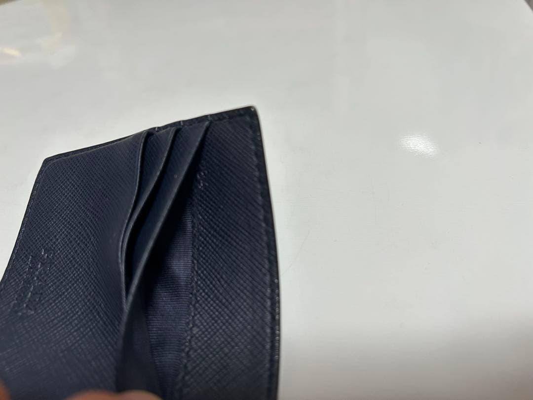 PRADA ネイビー マネークリップ 財布　ネイビー