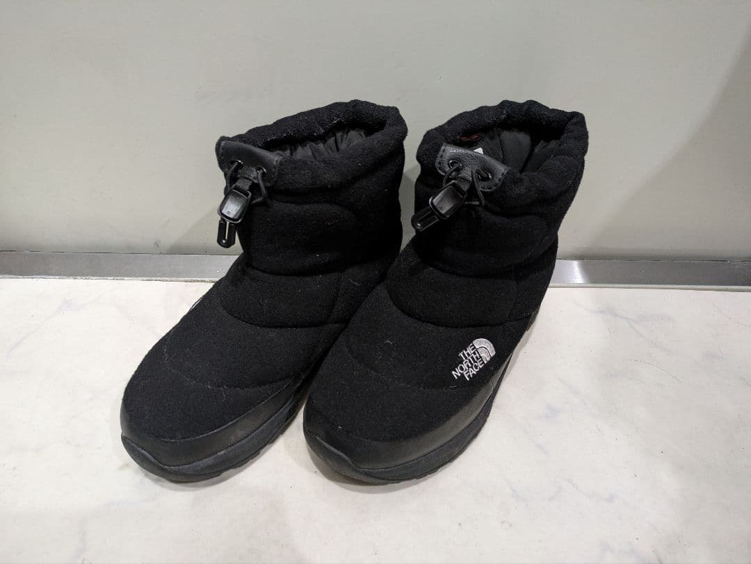 THE NORTH FACE ヌプシブーティブラック
