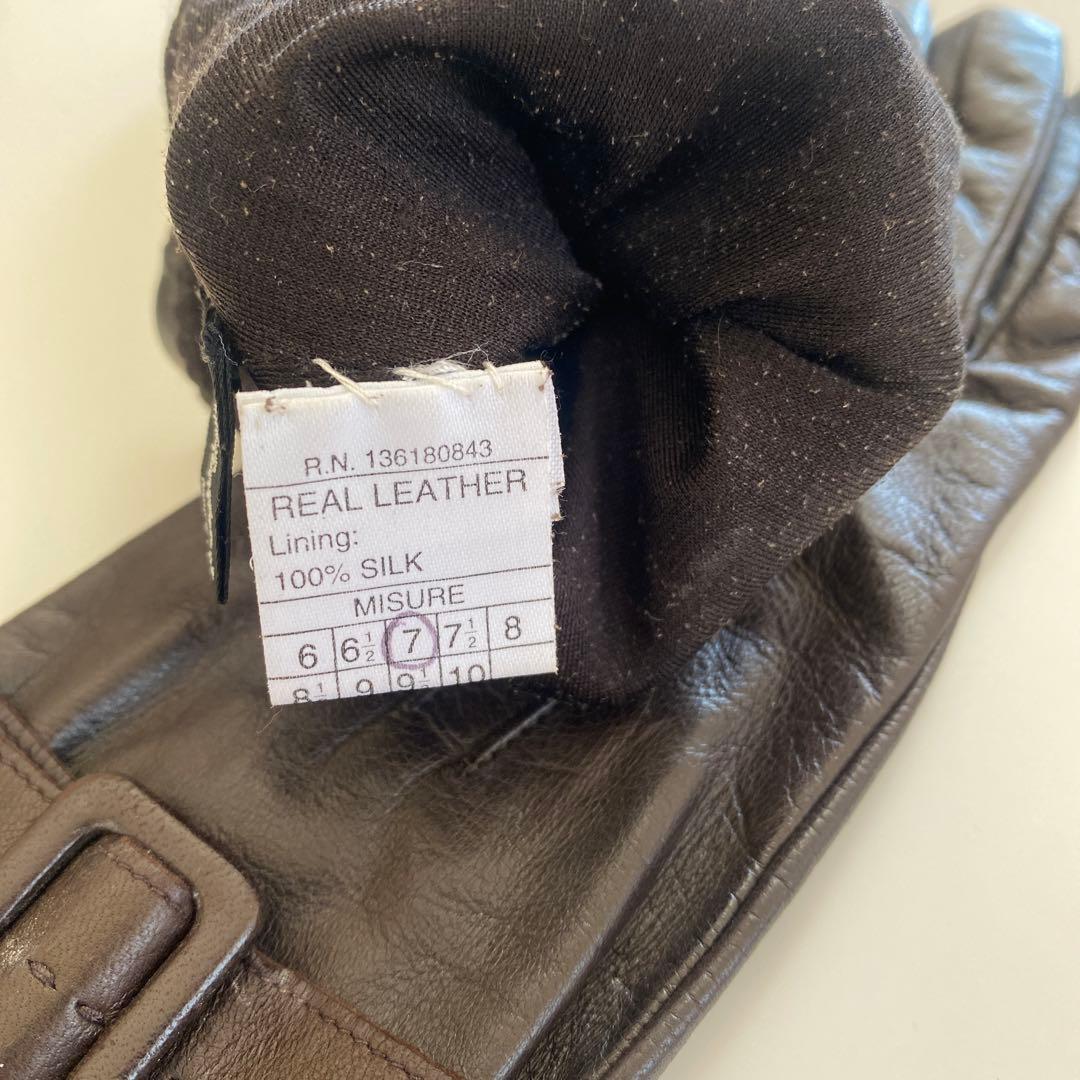 美品　フェラガモ　レザーグローブ　革手袋　ダークブラウン　シルク裏地　サイズ7