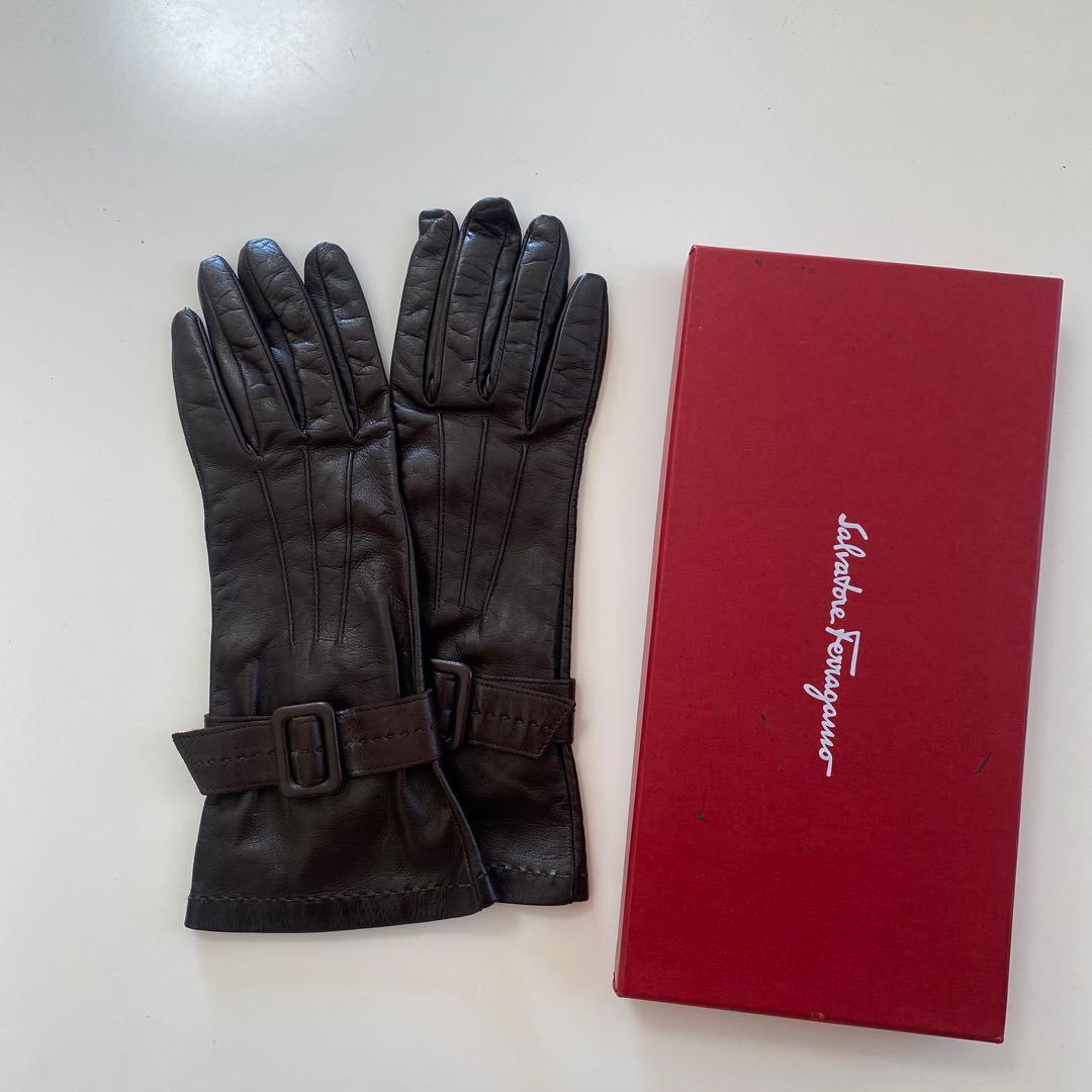 美品　フェラガモ　レザーグローブ　革手袋　ダークブラウン　シルク裏地　サイズ7