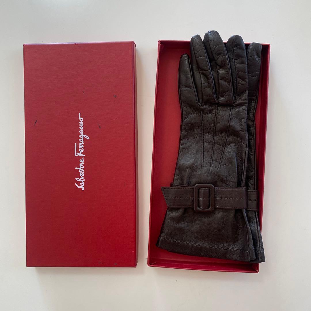 美品　フェラガモ　レザーグローブ　革手袋　ダークブラウン　シルク裏地　サイズ7