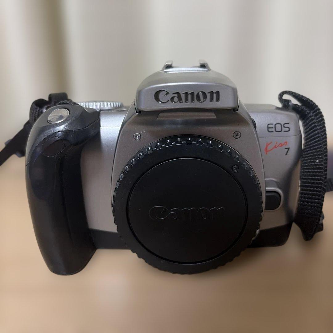 【希少品】Canon キャノン EOS Kiss 7 一眼レフカメラ