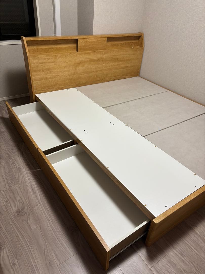 【美品】クイーンベット　フレーム　ニトリ　収納付き