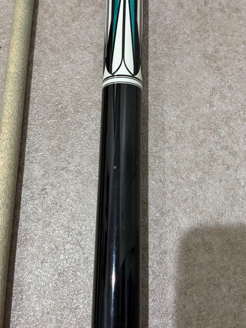 ユニバーサル キュー（UNIVERSAL）ビリヤードキュー 延長杆付き ケース付