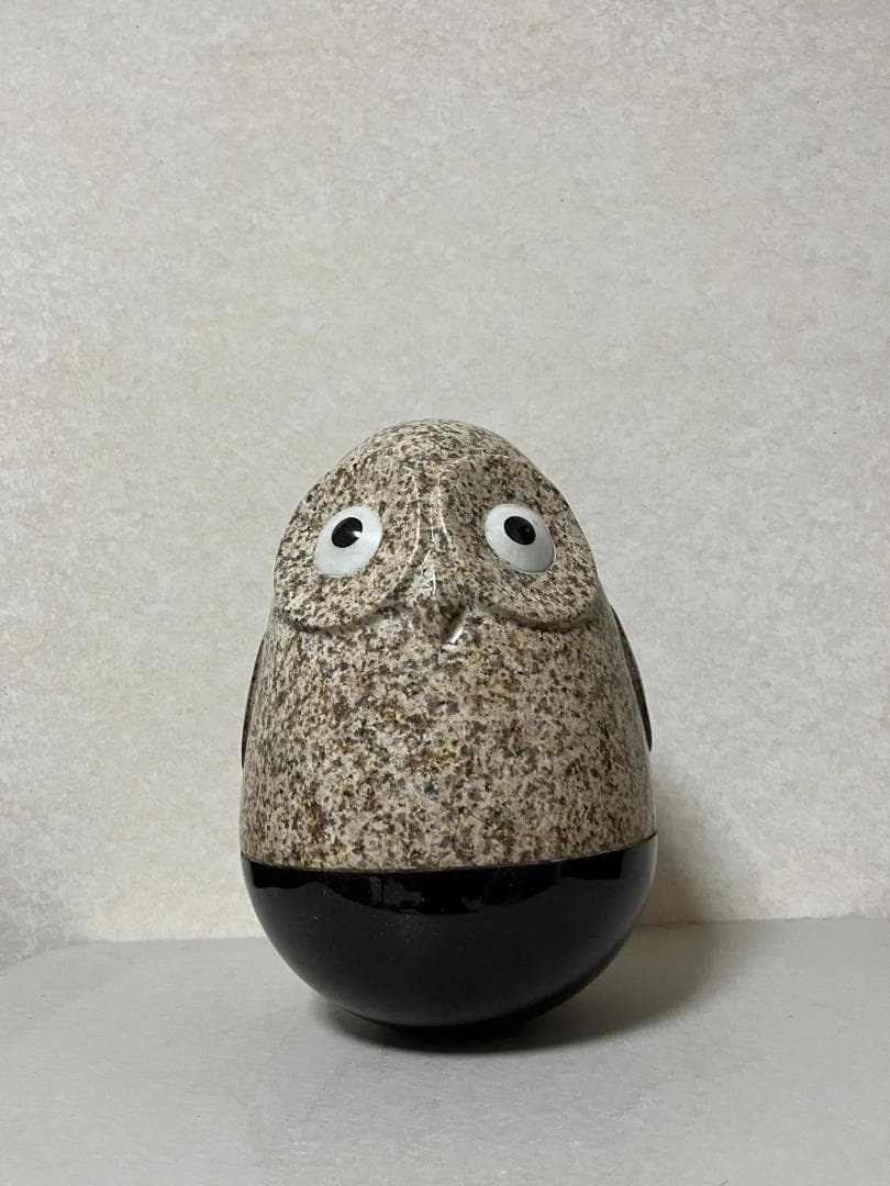 【新品】5石種 組石・黄色の卵型ふくろう 　高さ30cm