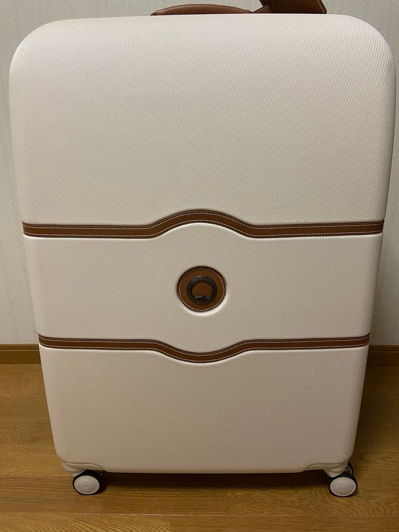 デルセー DELSEY スーツケース　シャトレー　110L ホワイト