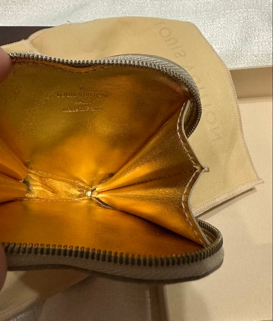 新品　ヴィトン Louis Vuitton ハート型ケース ゴールド