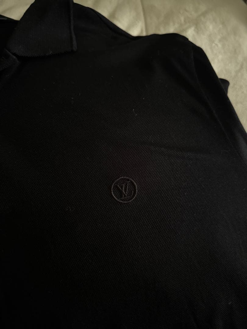 LOUIS VUITTON ブラック ポロシャツ(Mサイズ)