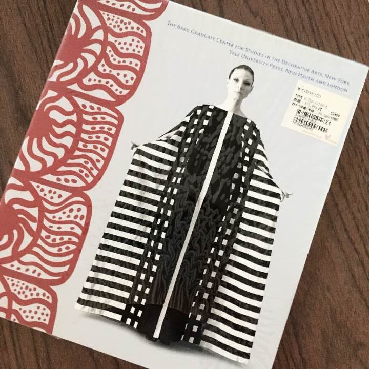 洋書 MARIMEKKO マリメッコ